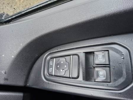 2023 Renault Trafic RED VAN FWD 130 3T1 E6 L2H1 3DR €18,450 thumbnail