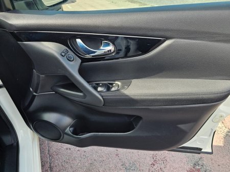 2018 Nissan Qashqai - thumbnail 18