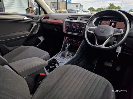 2022 Volkswagen Tiguan Allspace 2.0 TDI 150 BHP AUTOMATIC A7 LIFE LOW MILEAGE 7 SEATER €36,900 thumbnail