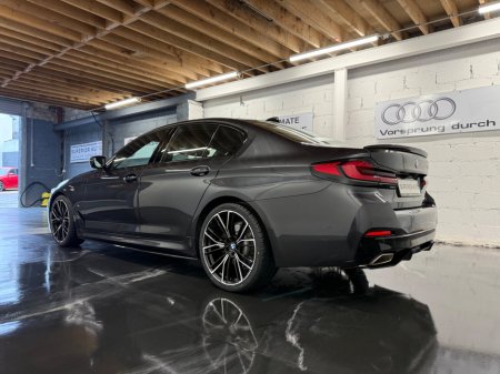 2022 BMW 5 Series - photo 5