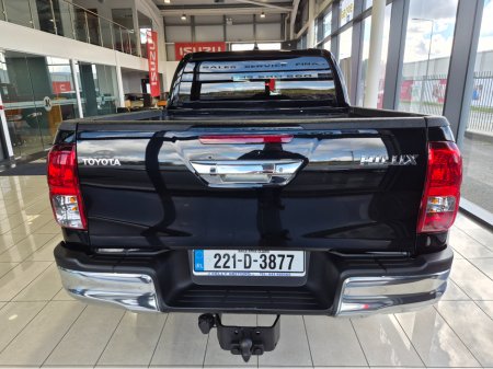 2022 Toyota Hilux - thumbnail 11