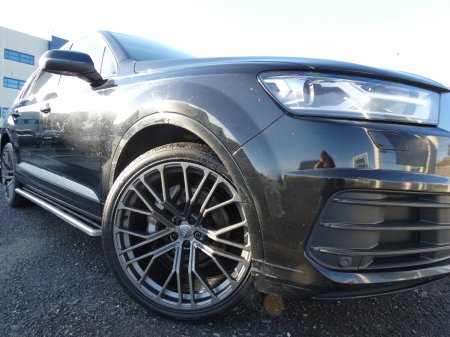 2017 Audi Q7  €26,980