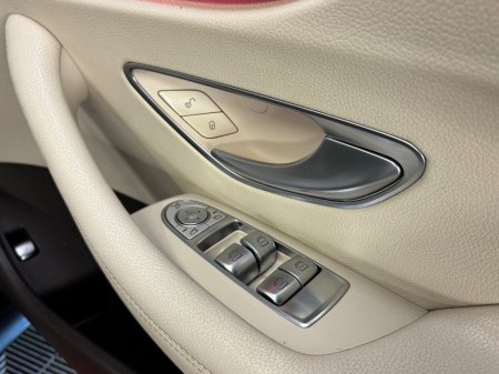2017 Mercedes-Benz E Class - thumbnail 9