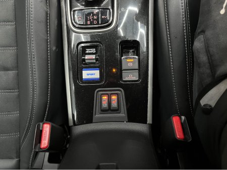 2020 Mitsubishi Outlander €23950 2020 MITSUBISHI OUTLANDER G 4WD 2.4 AUTOMATIC / CRUISE CONTROL / HEATED SEATS €23,950 thumbnail