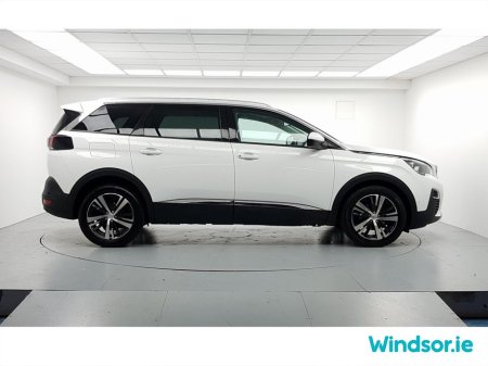 2020 Peugeot 5008 1.2 PureTech 130bhp Allure €29,995 thumbnail
