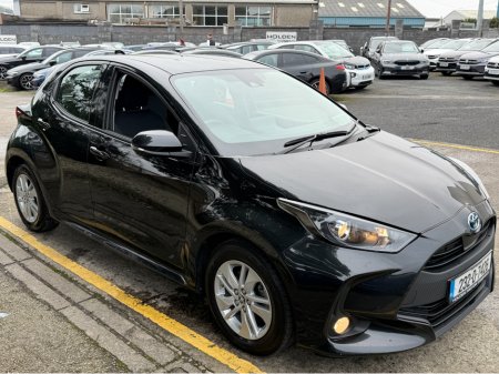 2023 Toyota Yaris - thumbnail 7