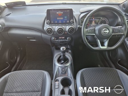 2024 Nissan Juke - thumbnail 2