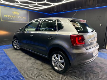 2010 Volkswagen Polo - thumbnail 8