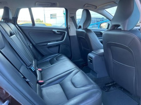 2016 Volvo V60 - thumbnail 8