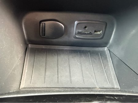 2016 Renault Captur SIGNATURE 1.5 DCI 90 20 4DR €9,900 thumbnail