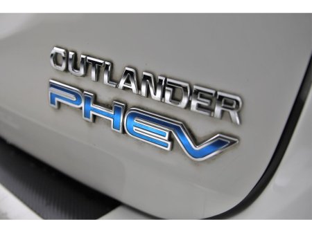 2016 Mitsubishi Outlander 2.0 PHEV 4WD 5SEATS 160BHP *LEATHER*EL.SUNROOF*360 PAN CAM* €17,490 thumbnail