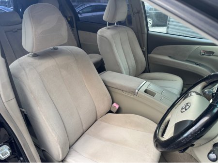 2010 Toyota Estima - thumbnail 9