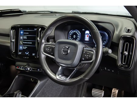 2020 Volvo XC40 - thumbnail 9