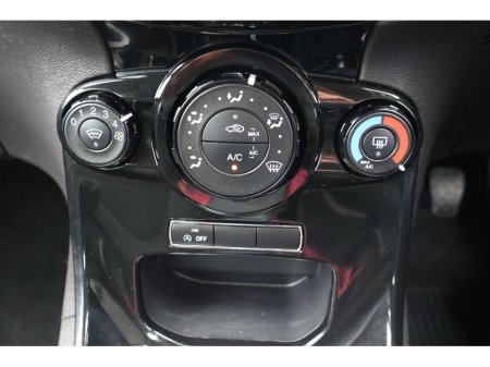 2017 Ford Fiesta - thumbnail 15