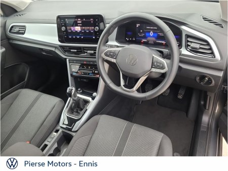 2025 Volkswagen T-Roc - thumbnail 2