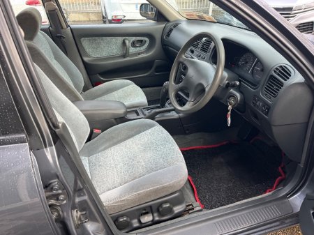 1994 Mitsubishi Galant - thumbnail 10