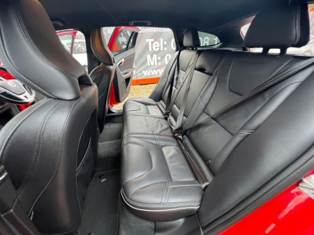 2015 Volvo V60 - thumbnail 14