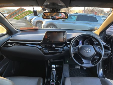 2020 Toyota C-HR SOL AUTOMATIC HYBRID 1.8 PETROL //LOW MILES//HIGH SPEC//HALF LEATHER SEATS//KEYLESS ENTRY//360 PARKING CAMERAS//ADAPTIVE CRUISE CONTROL// €22,950 thumbnail