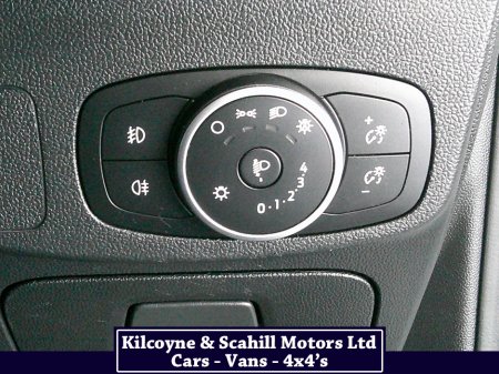 2020 Ford Focus - thumbnail 29