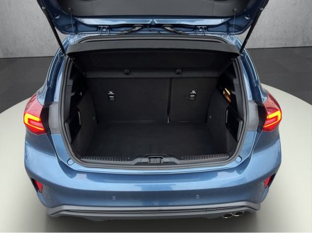2024 Ford Focus ST-LINE 1.0T 125 M6 FWD €25,950 thumbnail