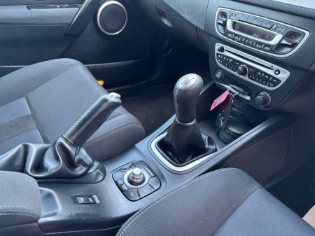 2010 Renault Megane - thumbnail 7