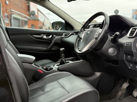 2017 Nissan Qashqai - thumbnail 15