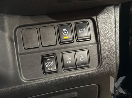 2022 Nissan Serena - thumbnail 19