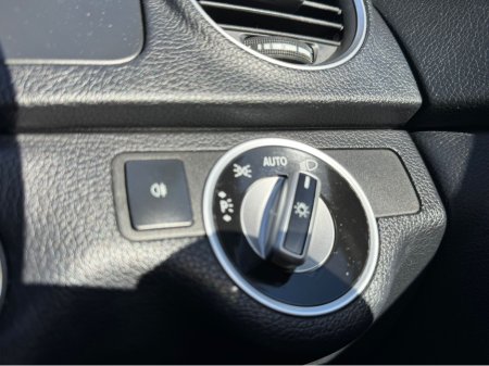 2012 Mercedes-Benz C Class - thumbnail 18