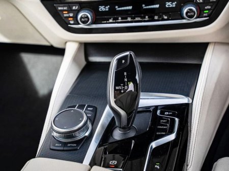 2023 BMW 5 Series - thumbnail 7