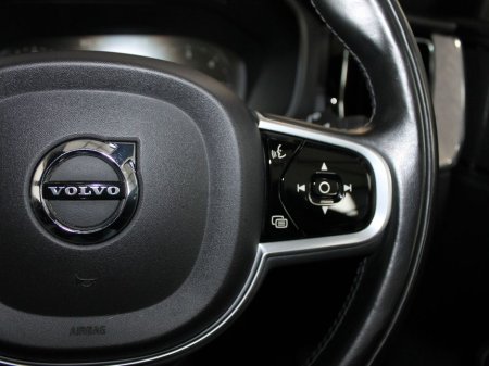 2019 Volvo XC60 - thumbnail 24