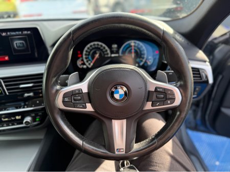 2018 BMW 5 Series - thumbnail 17