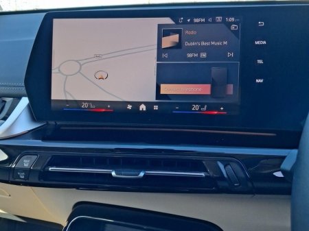 2025 BMW iX1 - thumbnail 8