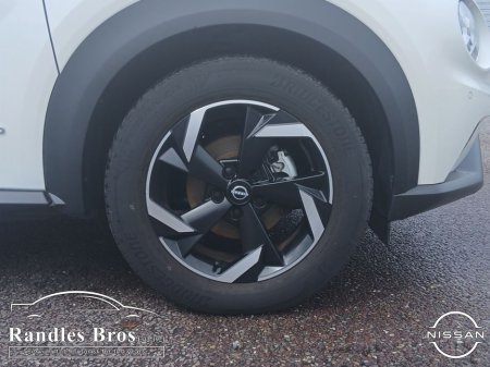 2024 Nissan Juke - thumbnail 9