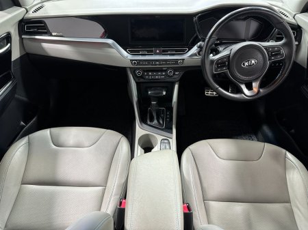 2020 Kia Niro - thumbnail 8
