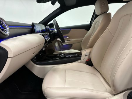 2024 Mercedes-Benz A Class A180 D Progressive Line + €42,900 thumbnail