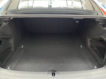 2018 Audi A4 - thumbnail 9