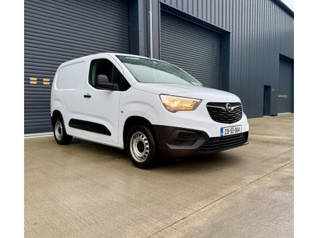 2023 Opel Combo - thumbnail 1