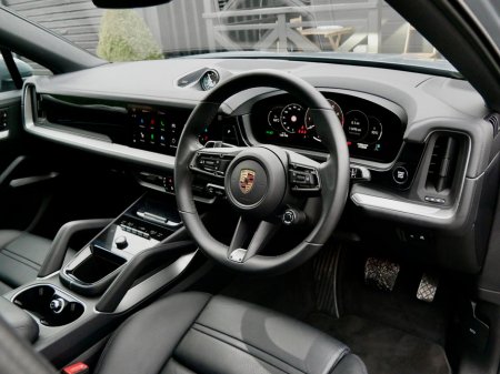 2025 Porsche Cayenne Cayenne E-Hybrid Coup&eacute; €123,950 thumbnail
