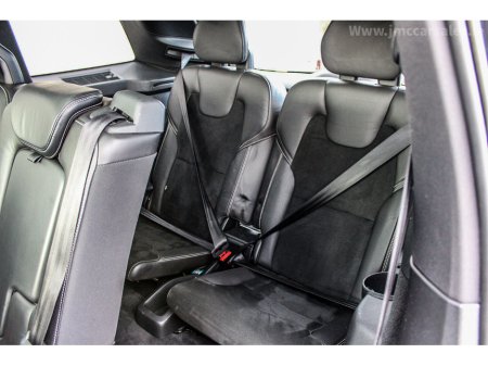 2017 Volvo XC90 D5 (235hp) AWD R-Design Geartronic €33,995 thumbnail