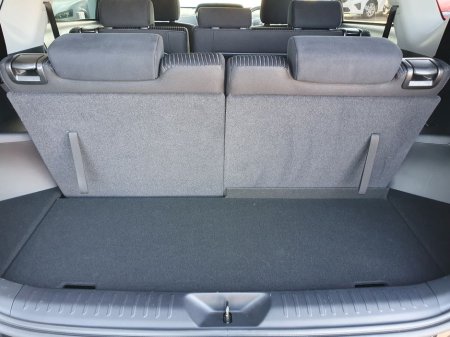 2018 Toyota Prius+ - thumbnail 23