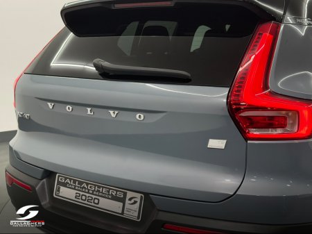 2020 Volvo XC40 - thumbnail 9