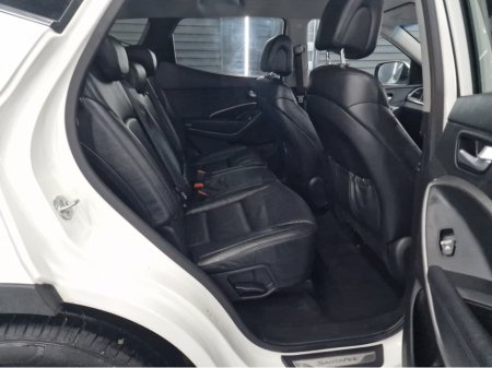 2014 Hyundai Santa Fe - thumbnail 16