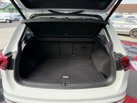 2020 Volkswagen Tiguan - thumbnail 31