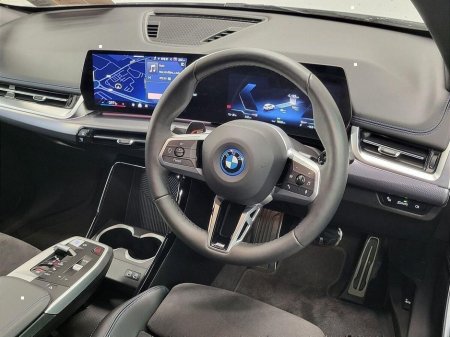 2025 BMW iX1 - photo 6