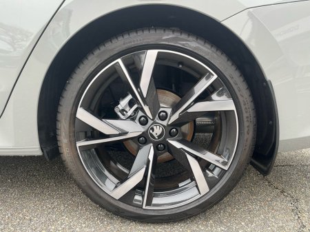 2026 Skoda Octavia - thumbnail 5