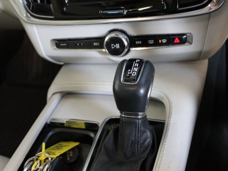 2019 Volvo V90 D4 MOM 5DR Auto €29,499 thumbnail
