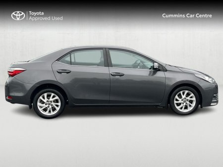 2018 Toyota Corolla - thumbnail 3