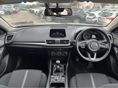 2017 Mazda Mazda3 - thumbnail 8