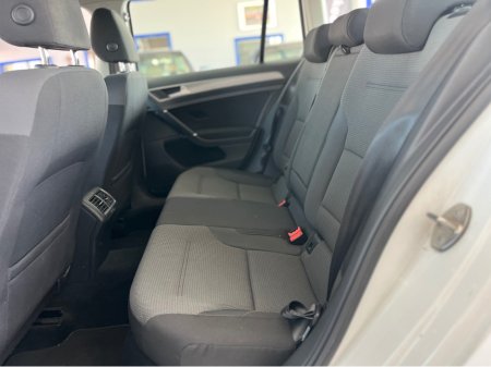 2015 Volkswagen Golf - thumbnail 10