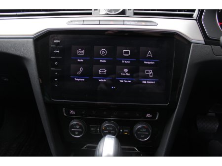 2018 Volkswagen Passat - thumbnail 13